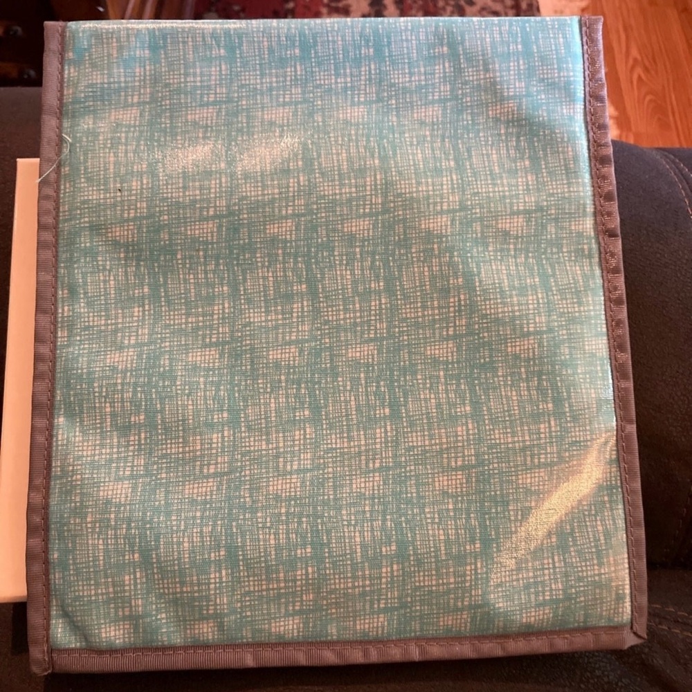 Floral Patterned Tablet Cover - Picture 2 of 4